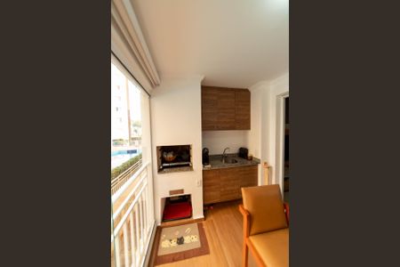 Apartamento à venda com 2 quartos, 85m² em Jardim Tupanci, Barueri