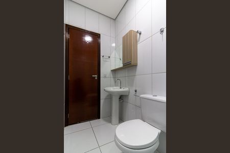 Apartamento para alugar com 50m², 2 quartos e sem vaga Apartamento para alugar com 50m², 2 quartos e sem vagaBanheiro