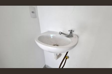 Apartamento à venda com 36m², 1 quarto e 1 vaga Apartamento à venda com 36m², 1 quarto e 1 vagaBanheiro Social