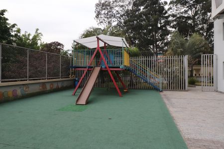 Apartamento para alugar com 55m², 2 quartos e 1 vagaÁrea comum - Playground