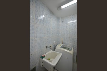 Casa de condomínio para alugar com 68m², 2 quartos e 1 vagaÁrea de Serviço