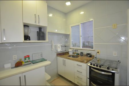 Casa de condomínio para alugar com 68m², 2 quartos e 1 vagaCozinha
