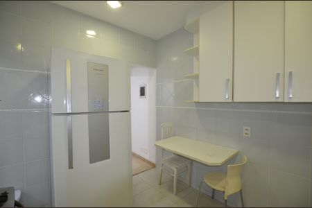 Casa de condomínio para alugar com 68m², 2 quartos e 1 vagaCozinha