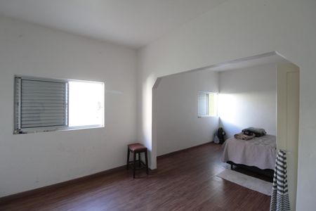 Casa à venda com 385m², 3 quartos e 3 vagasSuíte