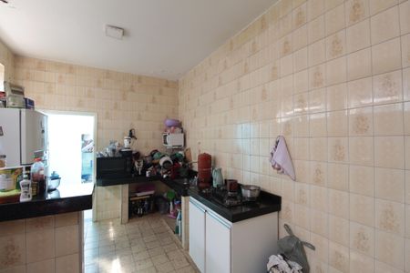 Casa à venda com 385m², 3 quartos e 3 vagasCozinha
