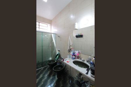 Casa à venda com 385m², 3 quartos e 3 vagasBanheiro Social