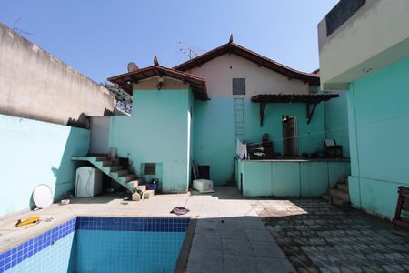 Casa à venda com 385m², 3 quartos e 3 vagasÁrea Externa