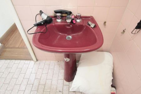 Casa à venda com 385m², 3 quartos e 3 vagasBanheiro da Suíte