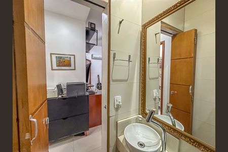 Apartamento à venda com 63m², 3 quartos e sem vagaBanheiro