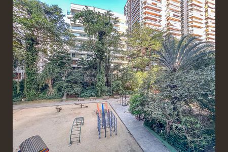 Apartamento à venda com 63m², 3 quartos e sem vagaÁrea de Serviço Vista 