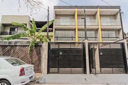 Casa à venda com 120m², 2 quartos e 3 vagasFachada