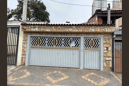 Casa à venda com 258m², 3 quartos e 2 vagasFachada casa