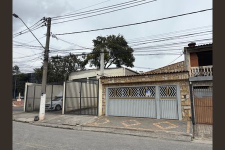 Casa à venda com 258m², 3 quartos e 2 vagasFachada casa