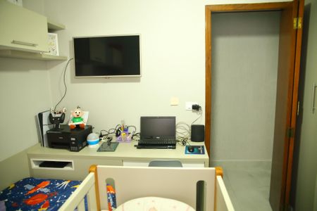 Casa à venda com 258m², 3 quartos e 2 vagasQuarto 2