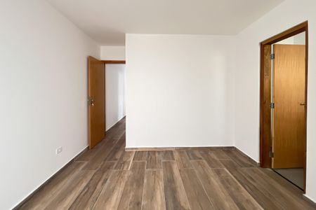 Casa à venda com 150m², 3 quartos e 2 vagas Casa à venda com 150m², 3 quartos e 2 vagasSuíte