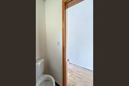 Casa à venda com 150m², 3 quartos e 2 vagas Casa à venda com 150m², 3 quartos e 2 vagasLavabo