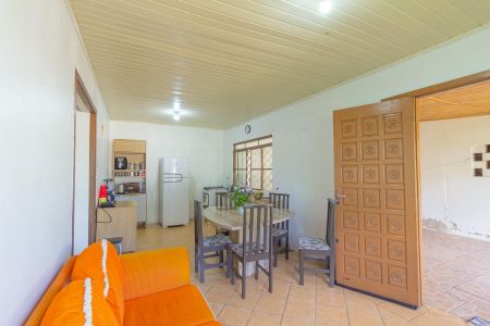 Casa à venda com 54m², 2 quartos e 3 vagasSala/Cozinha