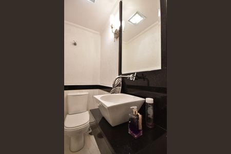 Apartamento à venda com 250m², 4 quartos e 4 vagasLavabo