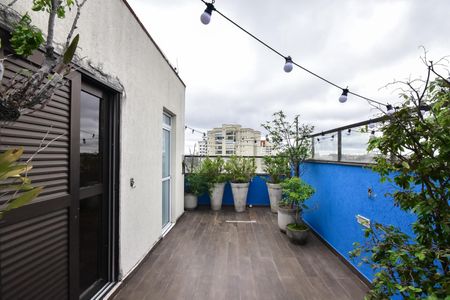 Apartamento à venda com 250m², 4 quartos e 4 vagasCobertura