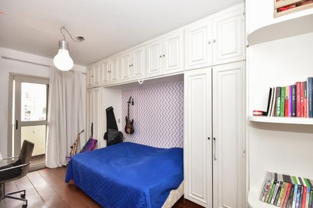 Apartamento à venda com 250m², 4 quartos e 4 vagasSuíte 3