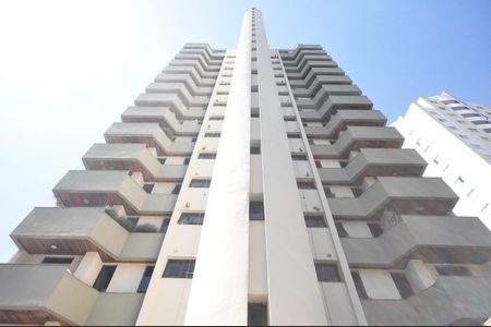 Apartamento à venda com 250m², 4 quartos e 4 vagas Apartamento à venda com 250m², 4 quartos e 4 vagasFachada