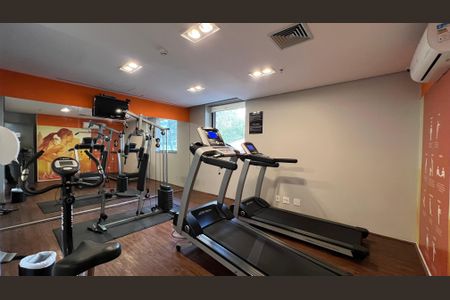 Studio para alugar com 32m², 1 quarto e 1 vaga Studio para alugar com 32m², 1 quarto e 1 vagaAcademia