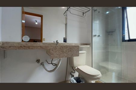 Studio para alugar com 32m², 1 quarto e 1 vaga Studio para alugar com 32m², 1 quarto e 1 vagaBanheiro