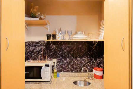 Cozinha de kitnet/studio para alugar com 1 quarto, 32m² em Jardins, São Paulo