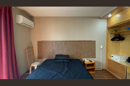 Studio para alugar com 32m², 1 quarto e 1 vaga Studio para alugar com 32m², 1 quarto e 1 vagaStudio