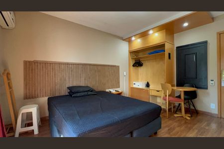 Studio para alugar com 32m², 1 quarto e 1 vaga Studio para alugar com 32m², 1 quarto e 1 vagaStudio