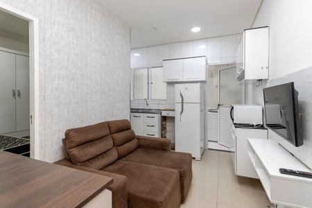 Sala/Cozinha de apartamento para alugar com 1 quarto, 40m² em Santo Amaro, São Paulo
