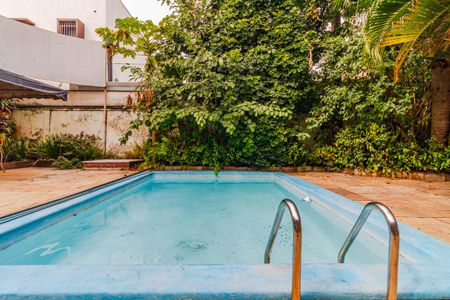 Casa à venda com 297m², 3 quartos e 2 vagasQuintal