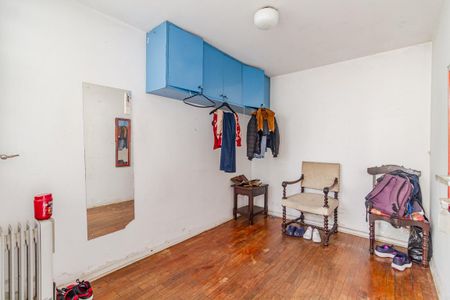 Casa à venda com 297m², 3 quartos e 2 vagasQuarto de Serviço