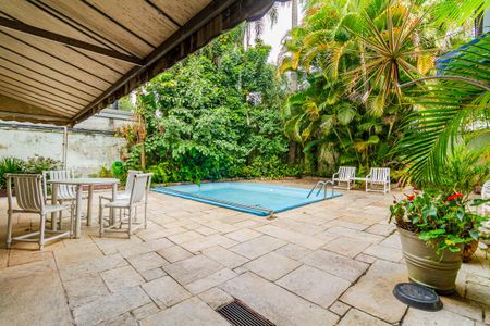 Casa à venda com 297m², 3 quartos e 2 vagasQuintal