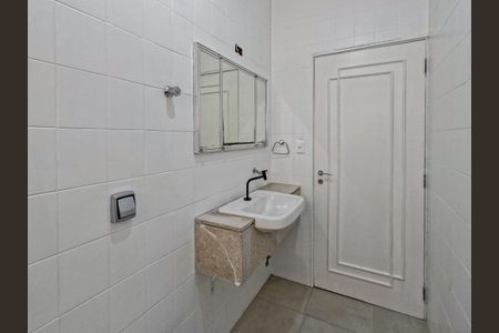 Casa para alugar com 250m², 3 quartos e 4 vagasBanheiro
