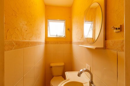 Lavabo de casa de condomínio para alugar com 2 quartos, 129m² em Vila Nova Mazzei, São Paulo