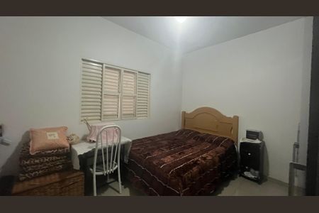 Casa à venda com 200m², 3 quartos e 1 vaga Casa à venda com 200m², 3 quartos e 1 vagaQuarto