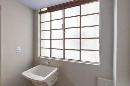 Apartamento à venda com 90m², 2 quartos e sem vaga Apartamento à venda com 90m², 2 quartos e sem vagaLavanderia