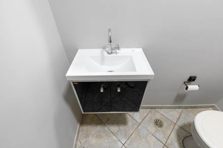 Apartamento à venda com 90m², 2 quartos e sem vaga Apartamento à venda com 90m², 2 quartos e sem vagaLavabo