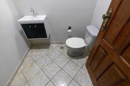 Apartamento à venda com 90m², 2 quartos e sem vaga Apartamento à venda com 90m², 2 quartos e sem vagaLavabo