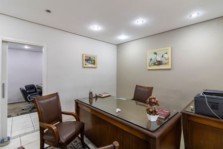 Casa à venda com 225m², 5 quartos e 3 vagasQuarto 2