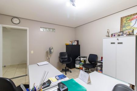 Casa à venda com 225m², 5 quartos e 3 vagasQuarto 3