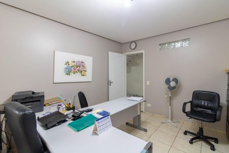 Casa à venda com 225m², 5 quartos e 3 vagasQuarto 3