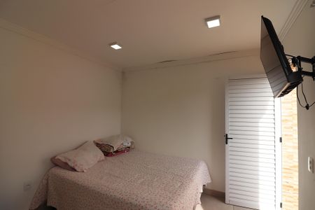 Casa à venda com 164m², 4 quartos e 2 vagasSuíte