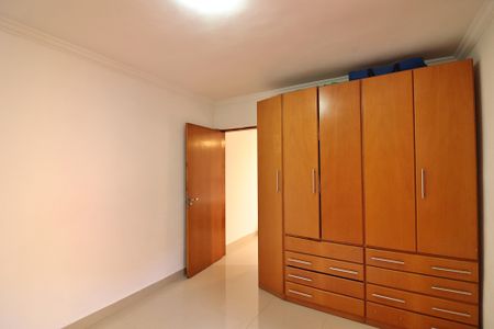 Casa à venda com 164m², 4 quartos e 2 vagasQuarto 2