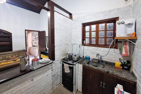 Casa à venda com 120m², 3 quartos e 1 vaga Casa à venda com 120m², 3 quartos e 1 vagaCozinha