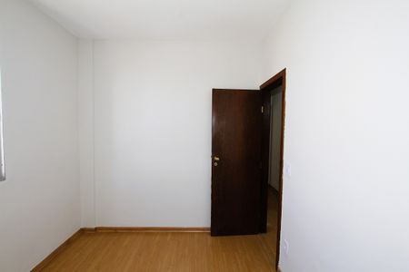 Apartamento à venda com 140m², 3 quartos e 1 vagaQuarto 2