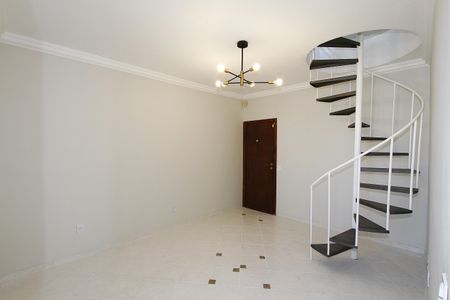 Sala de apartamento à venda com 3 quartos, 140m² em Padre Eustáquio, Belo Horizonte