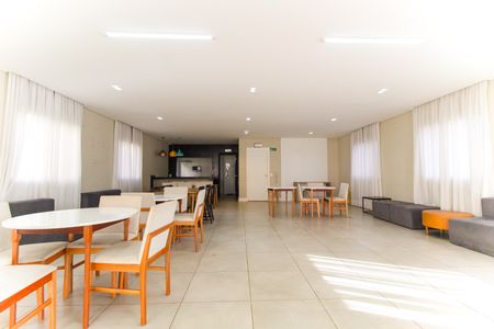 Apartamento para alugar com 39m², 2 quartos e sem vaga Apartamento para alugar com 39m², 2 quartos e sem vagaÁrea comum - Salão de Festas