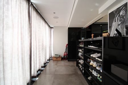 Apartamento à venda com 100m², 1 quarto e 2 vagasSuíte